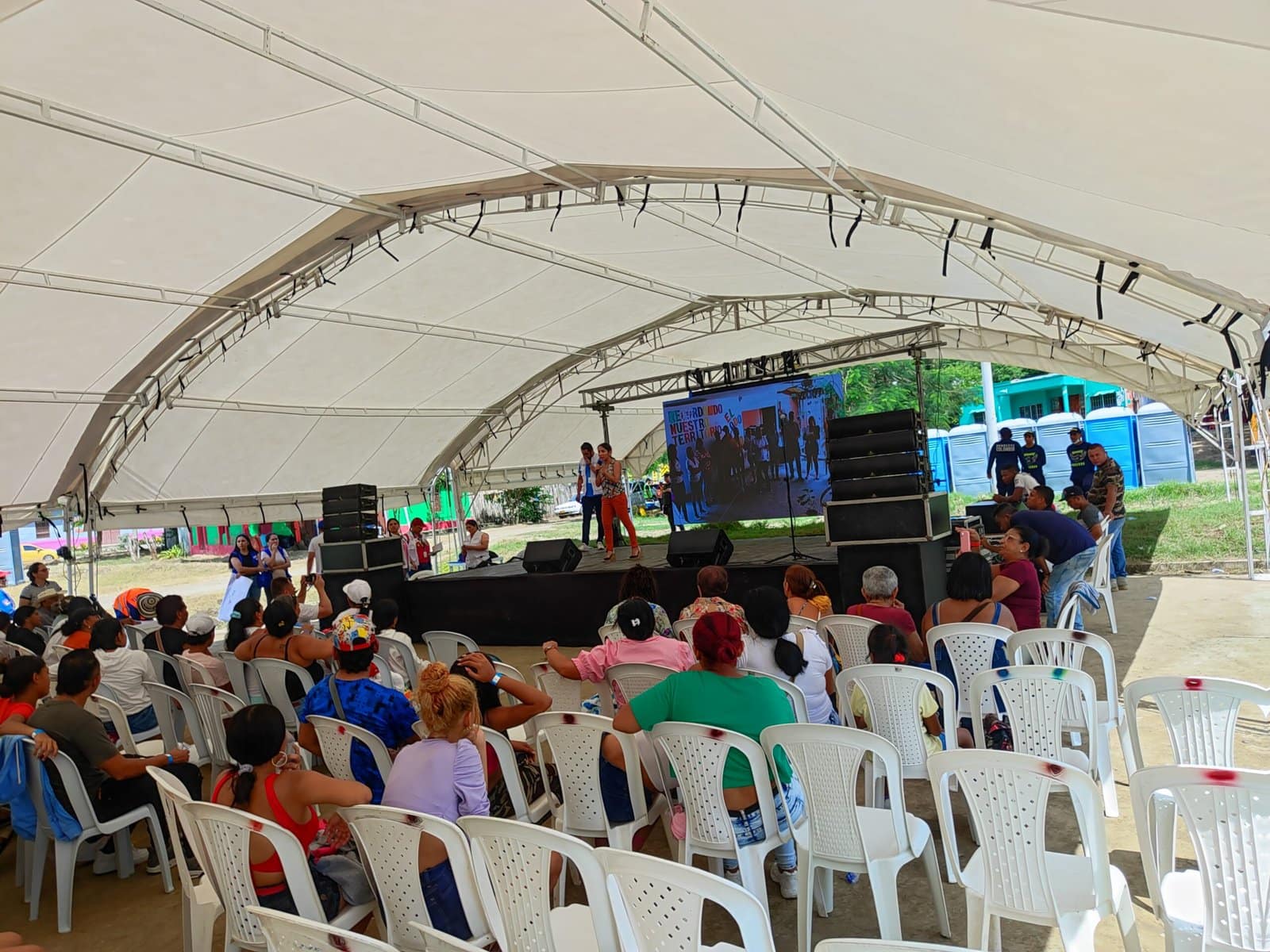 Evento masivo bajo carpa tipo hangar 12x6 en Cartagena
